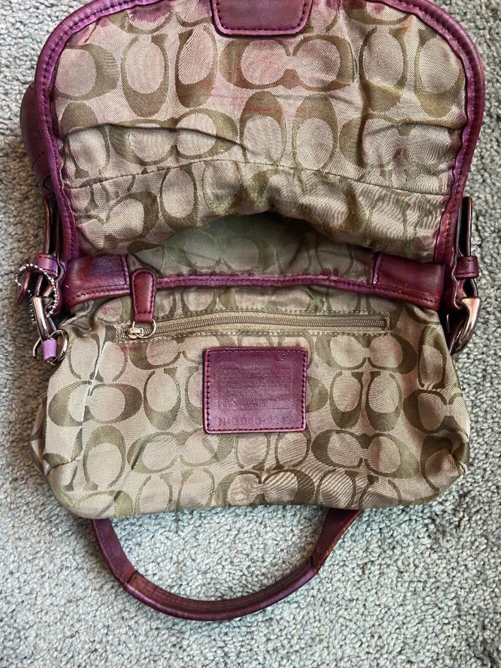 Vintage Coach Y2K Mini Soho Buckle Flap Shoulder Bag- 9247, Burgundy/Wine - Picture 9 of 15